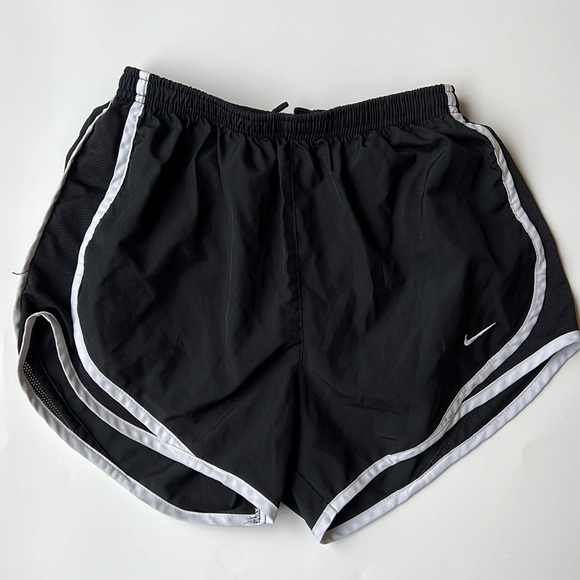 Nike Tempo shorts - Picture 2 of 4